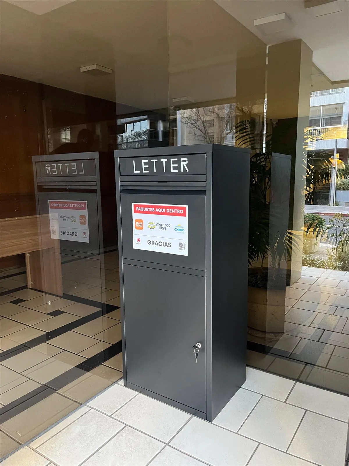 Secubox hall negro